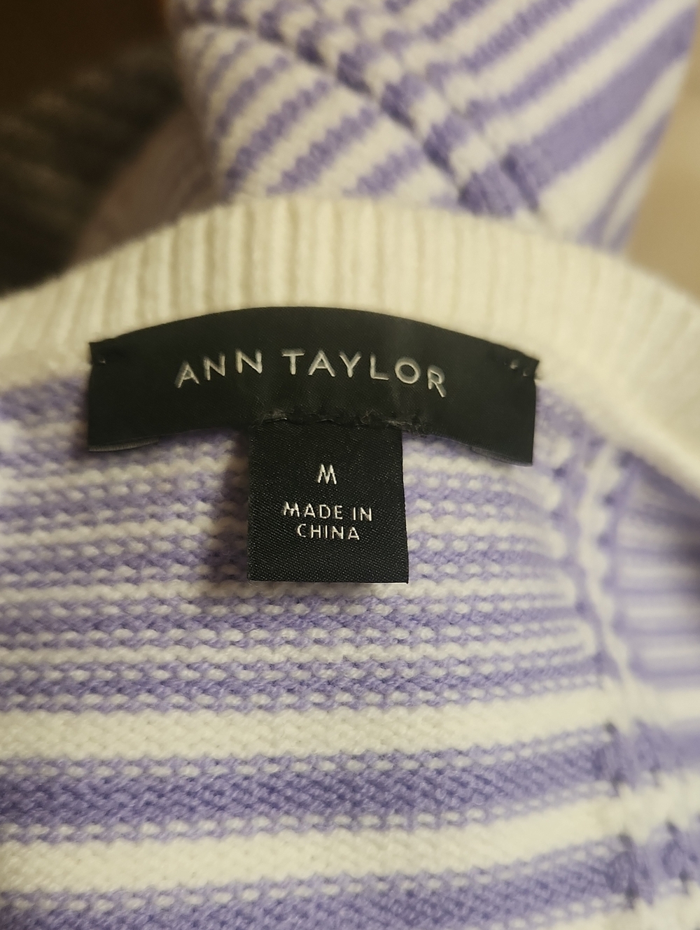 Ann Taylor Purple/White Short Sleeved Sweater, Women's Size Medium, EUC - Picture 3 of 4